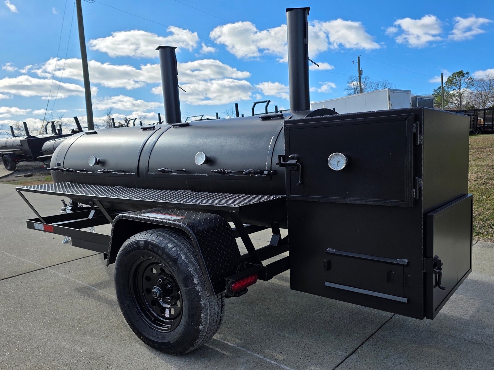 BBQ_Smoker_300_Gallon_Pull_Behind_Trailer_2_Door_1_2_Smoker_1_2_Charcoal_Grill_back_left_corner_picture