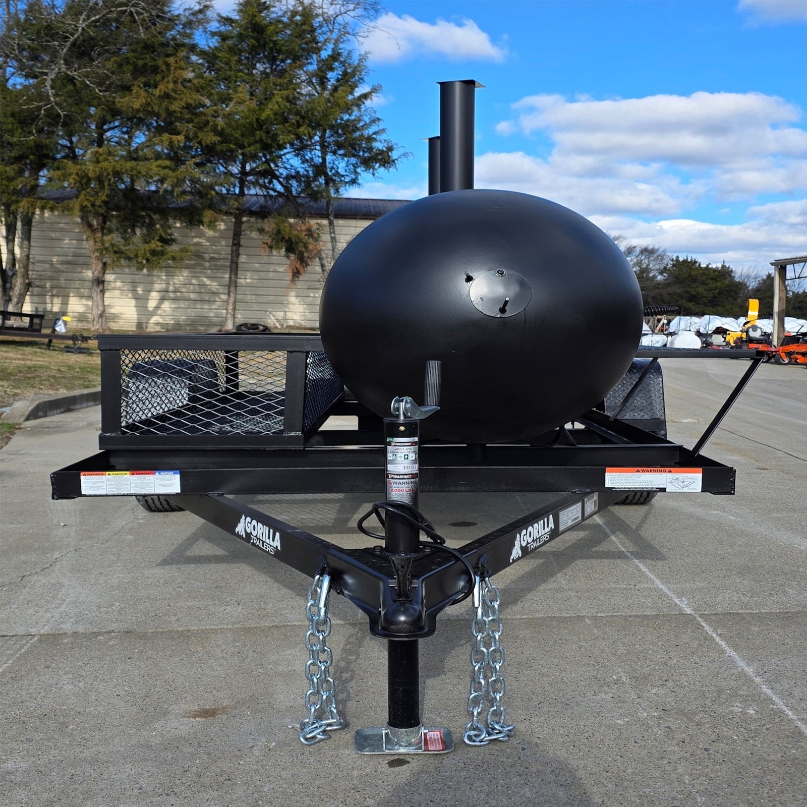 BBQ_Smoker_300_Gallon_Pull_Behind_Trailer_2_Door_1_2_Smoker_1_2_Charcoal_Grill_front_picture_5e987d4a-8ea0-4dee-8283-6387d620294a